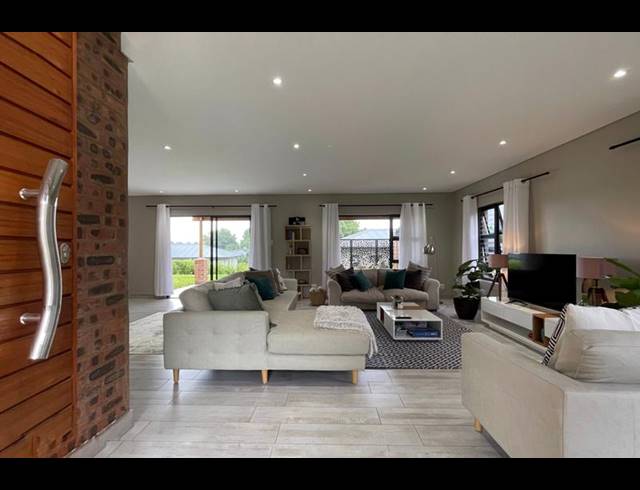 3 BEDROOM TOWNHOUSE FOR SALE IN LEONARD